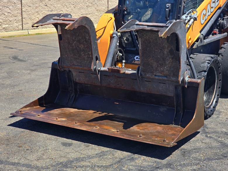 2014 Case SV300 Skid Steer Loader