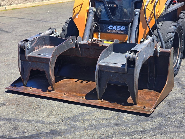 2014 Case SV300 Skid Steer Loader