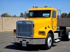 1999 Freightliner FLD Tandem Axle Cab & Chassis