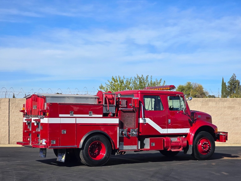1999 International 4900 Type 3 Fire Pumper