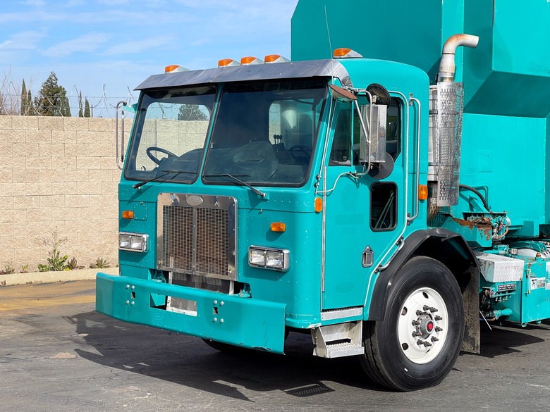 2001 Peterbilt 320 Amrep Automated Side Loader Garbage Truck
