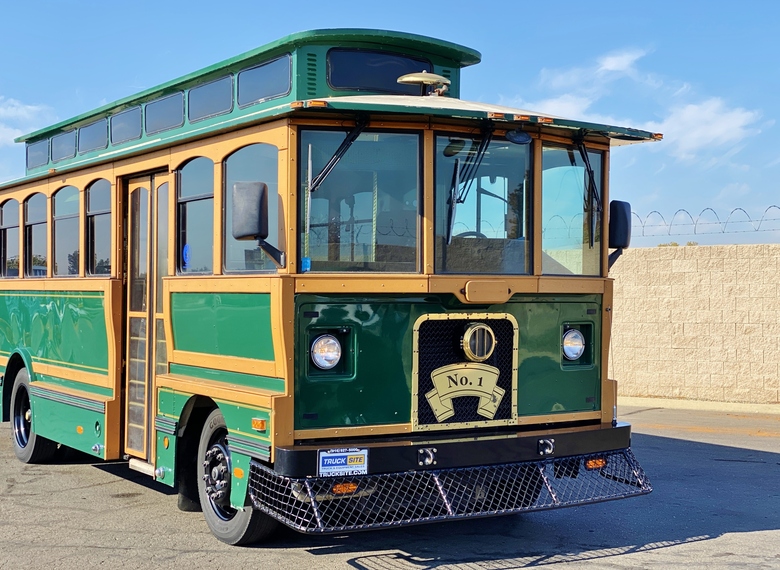 2002 Freightliner MB55 Chance Coach 27 Passenger Trolley Bus