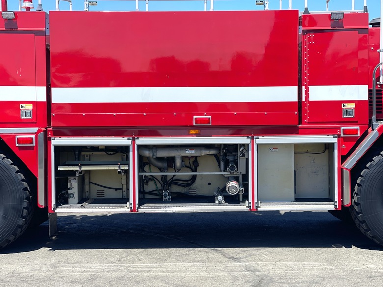 2005 Oshkosh T-1500 4x4 Aircraft Rescue Truck