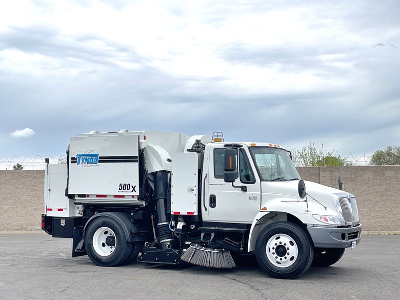 2006 International 4200 Tymco 500X Regenerative Air Street Sweeper
