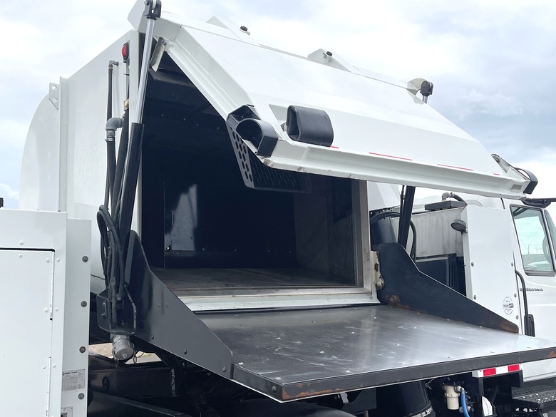 2006 International 4200 Tymco 500X Regenerative Air Street Sweeper