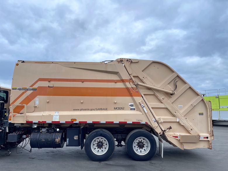 2007 New Way King Cobra Complete Rear Load Body