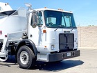 2008 Autocar Heil Rapid Rail 32 Yard Side Loader Garbage Truck