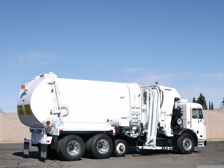 2009 Peterbilt Amrep LNG 36 Yard Auto Side Loader