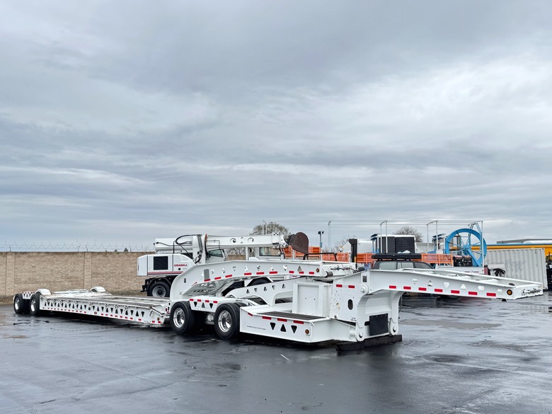 2009 Trail King Lowboy 32 Tire Expando RGN Trailer