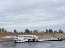 2009 Trail King Lowboy 32 Tire Expando RGN Trailer