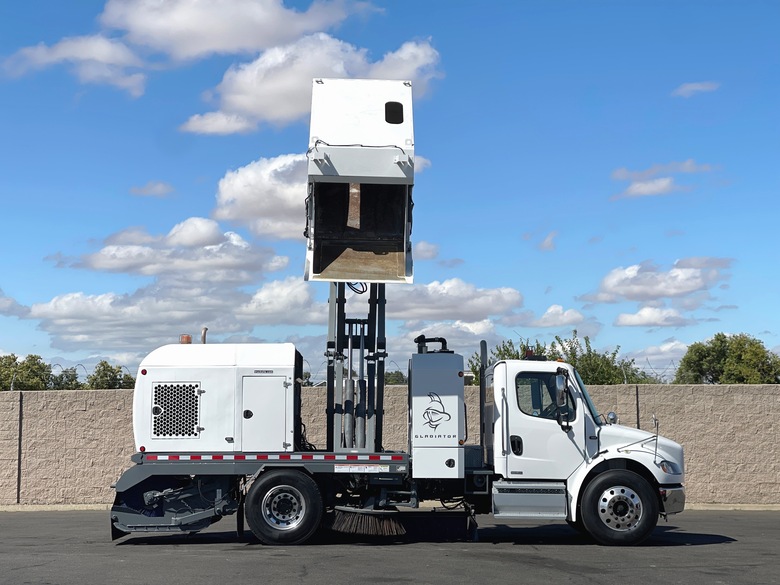 2011 Freightliner Wayne Gladiator Mechanical Street Sweeper
