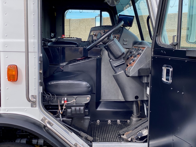 2011 Peterbilt Heil Rapid Rail 33 YD CNG ASL Garbage Truck