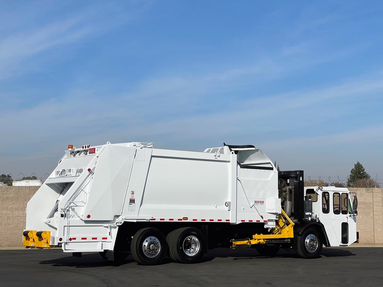 2013 CCC Heil MultiPack 33 YD Side Loader & Rear Loader