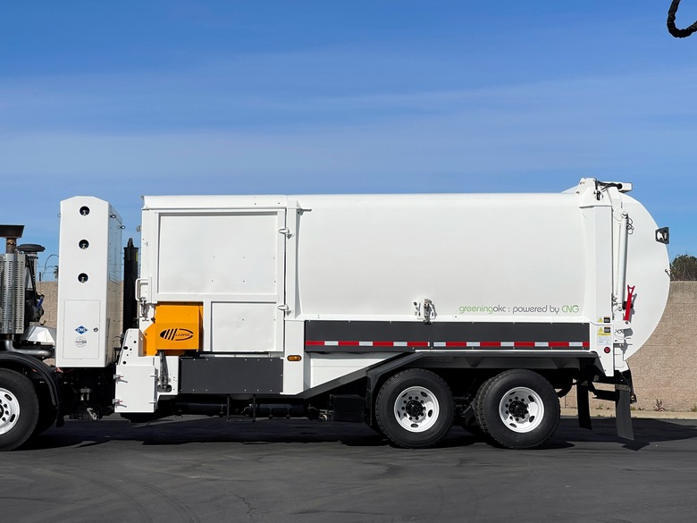2014 Autocar CNG Labrie Expert 2000 31 YD ASL Garbage Truck