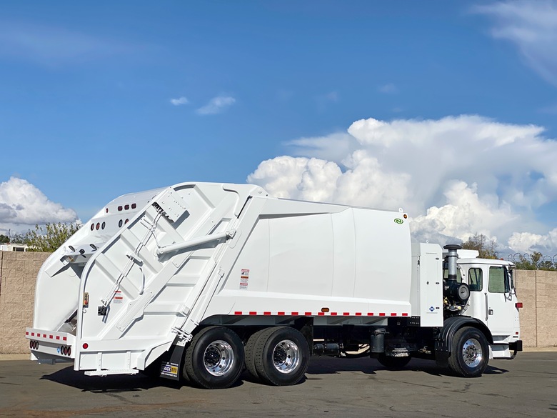 2014 Autocar New Way 25 Yard CNG Rear Loader Garbage Truck
