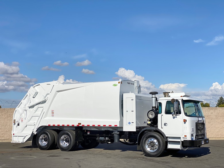 2014 Autocar New Way 25 Yard CNG Rear Loader Garbage Truck