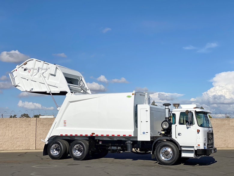 2014 Autocar New Way 25 Yard CNG Rear Loader Garbage Truck