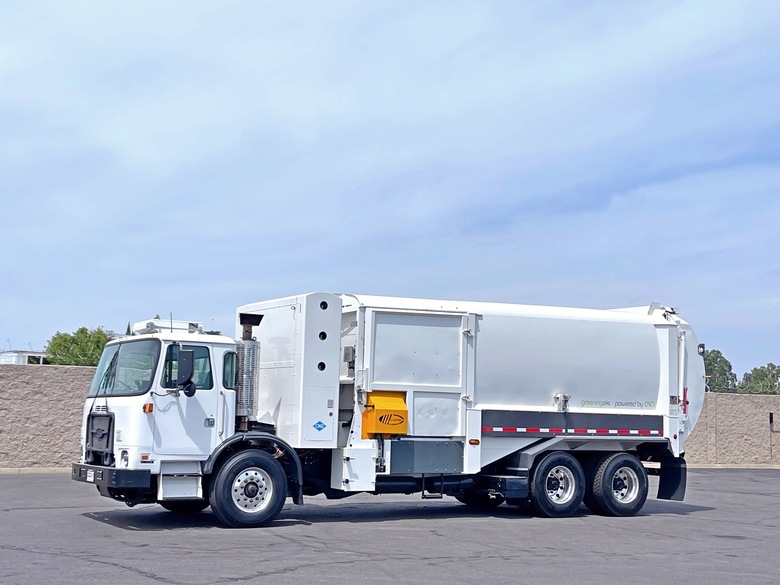 2014 Autocar CNG Labrie Expert 2000 31YD ASL Garbage Truck
