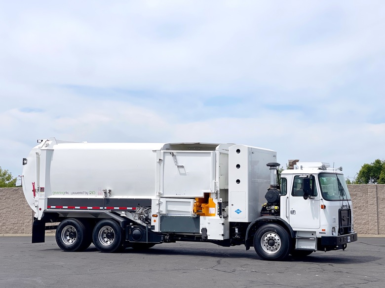2014 Autocar CNG Labrie Expert 2000 31YD ASL Garbage Truck