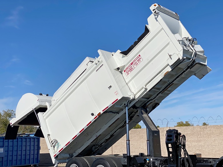 2015 Autocar Xpeditor McNeilus CNG 35 YD ASL Garbage Truck