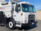 2015 Autocar Xpeditor McNeilus CNG 35 YD ASL Garbage Truck