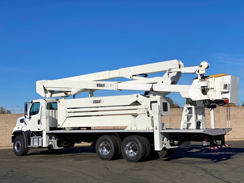 2015 Freightliner 6x6 Versalift 7500I-E108 Bucket Truck