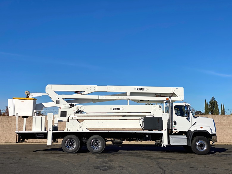 2015 Freightliner 6x6 Versalift 7500I-E108 Bucket Truck