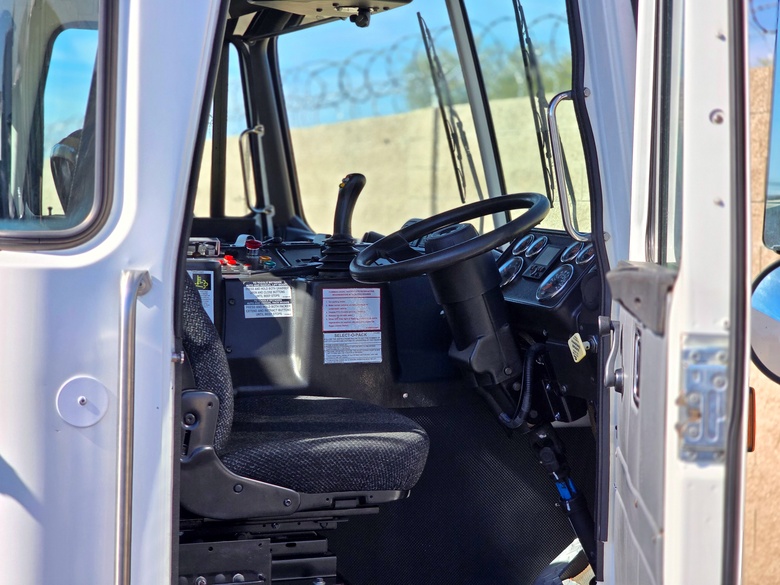 2016 Autocar Xpeditor Heil ASL 33 YD Garbage Truck