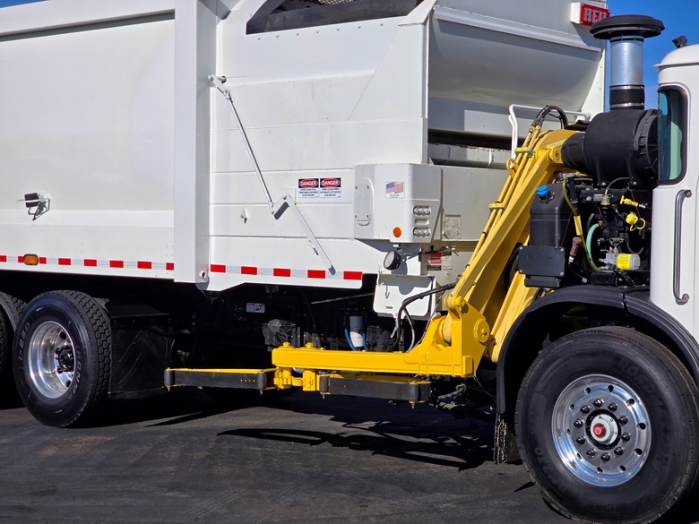 2017 Autocar Xpeditor Heil DuraPack ASL Garbage Truck