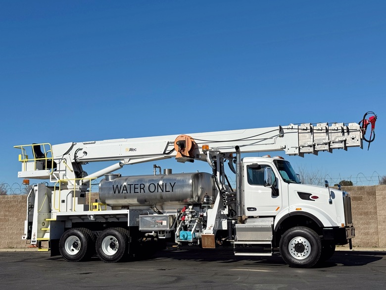 2017 Peterbilt 567 6x6 Altec HW145 Insulator Washer