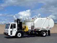 2017 CCC Heil Rapid Rail 22 YD ASL Garbage Truck