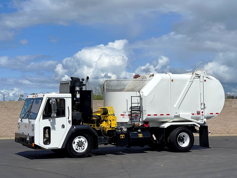 2017 CCC Heil Rapid Rail 22 YD ASL Garbage Truck