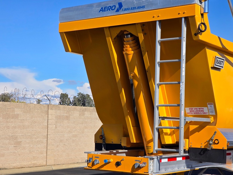 2020 East Manufacturing 40' Steel Tub Tandem Dump Trailer