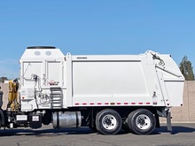 2013 Heil DuraPack 7000 28 YD Side Load Body & Arm