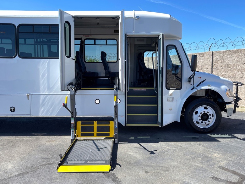 2017 Freightliner Glaval Passenger Shuttle Bus